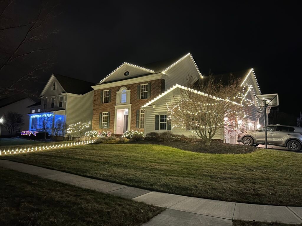 christmas-light-installation-near-me-15